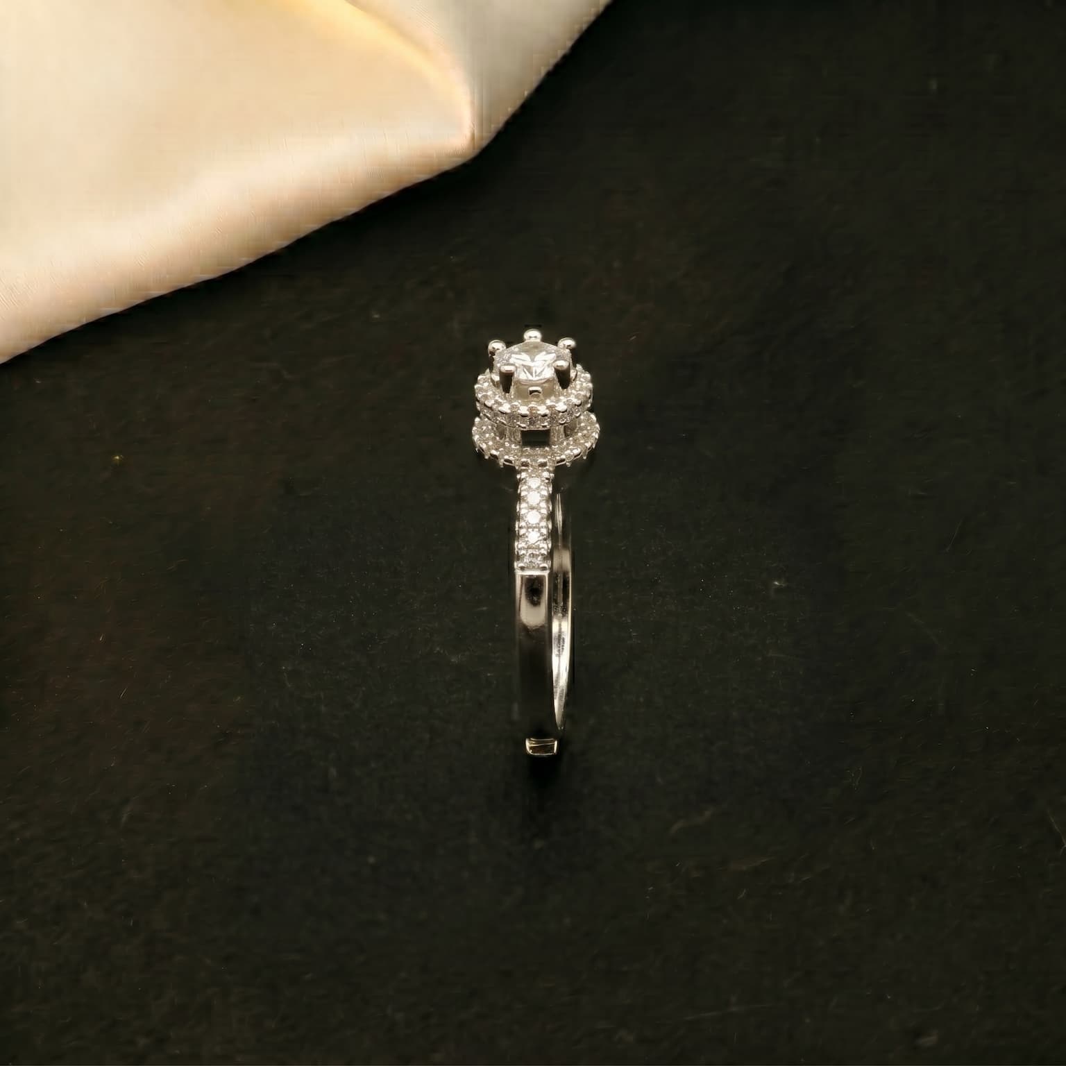 Classic Halo Ring (Adjustable) 2