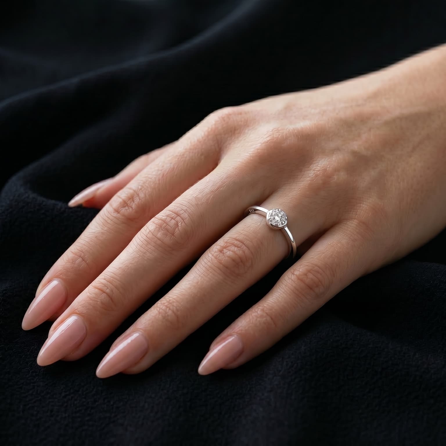 Petite Pave Dot Ring 4
