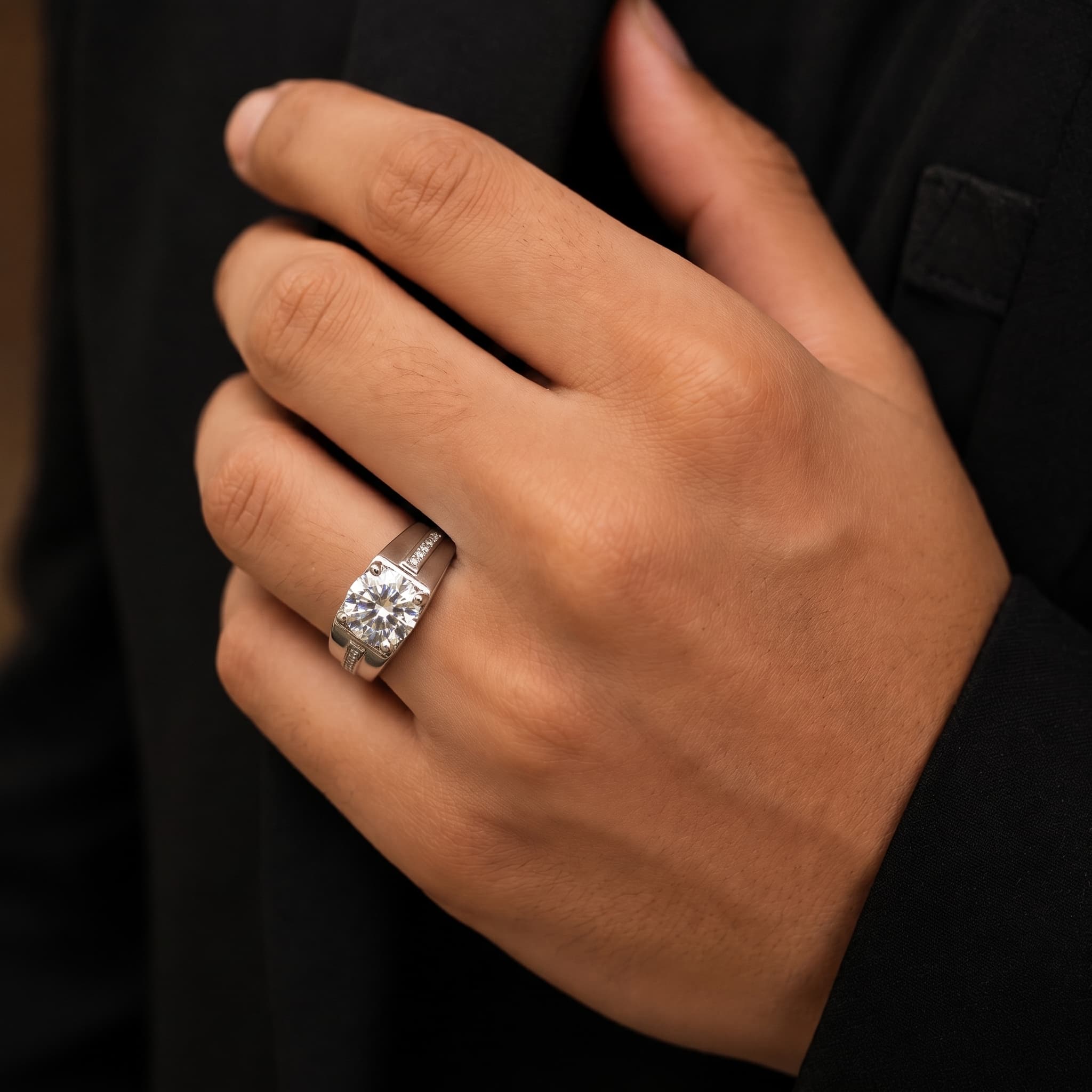 Round Solitaire Gents Ring 4