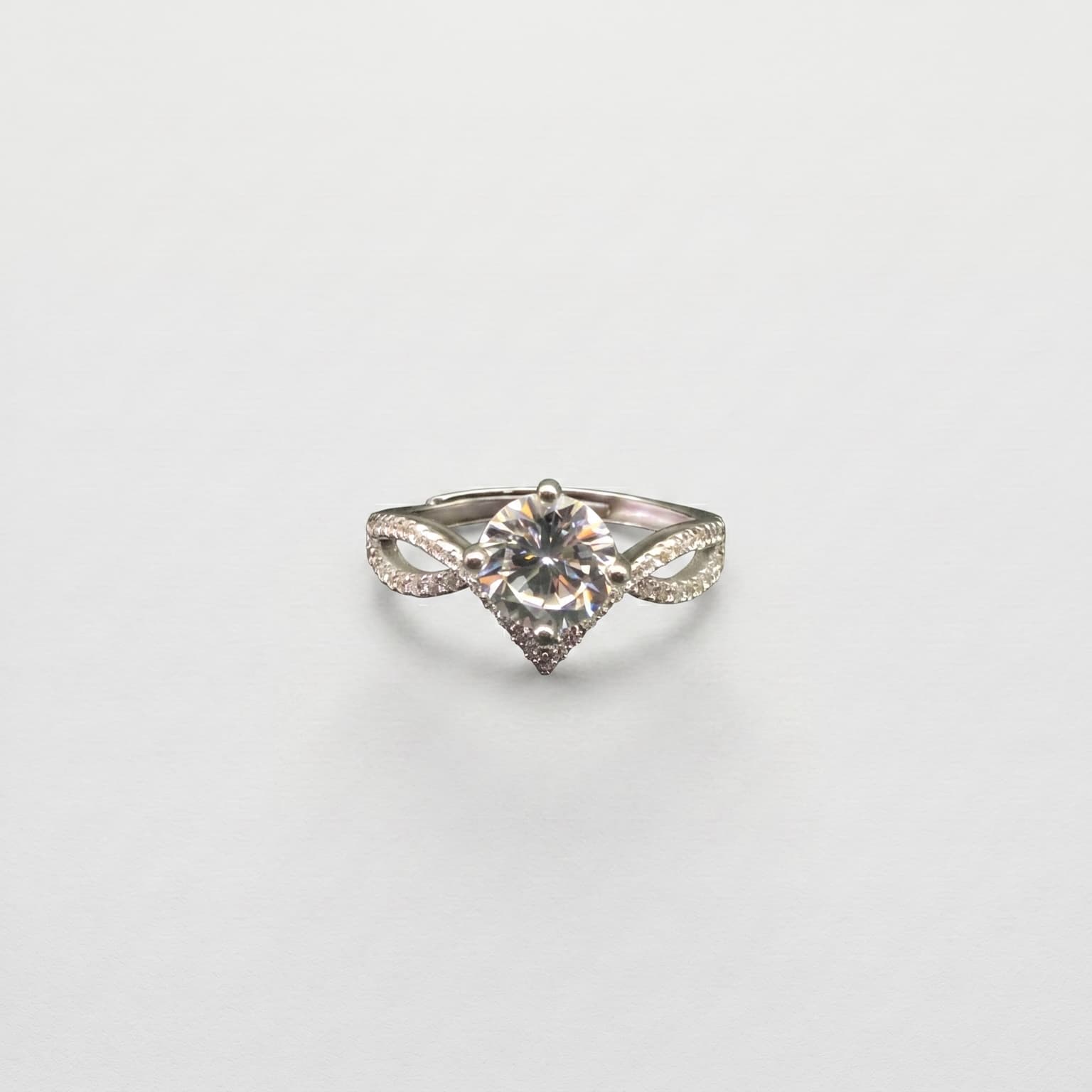 Infinity Twist Solitaire Ring (Adjustable)